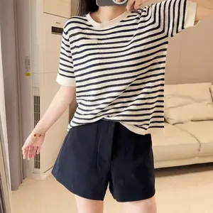 T-shirt d'été respirant pour femme, tricoté, rayé, à manches courtes, col rond, coupe décontractée, haut tendance pour tous les jours - Product Image 3