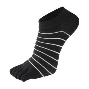 Chaussettes courtes à rayures blanches à 5 doigts, respirantes, tricotées, décontractées, pour usage quotidien, pour adultes - Product Image 4