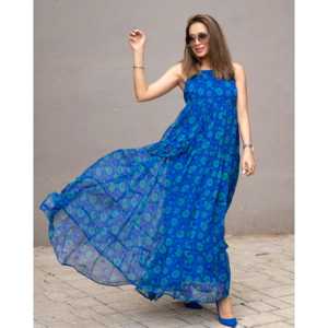 ชุดเดรสทรงเอไลน์ผ้าชีฟองโปร่งแสงพิมพ์ลายดอกไม้สีน้ำเงินจูเลียพร้อมสายคาดเอวทรงเอ็มไพร์ - Product Image 3