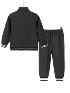 Boys' Casual Sport Two-Piece Set Suitable for Spring & Autumn Featuring a Stand-up Collar Jacket &Cuffed Pants with Contrasting - Product Image 3