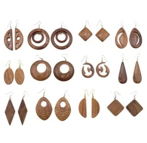Boucles d'oreilles pendantes carrées en bois et résine, boucles d'oreilles géométriques pour femmes, bijoux de mariage - Product Image 1
