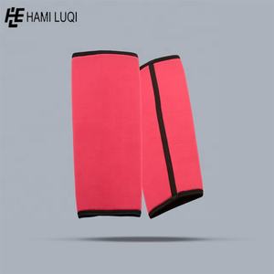 Mejore el rendimiento con mangas de compresión de rodilla listas para el gimnasio - Product Image 4