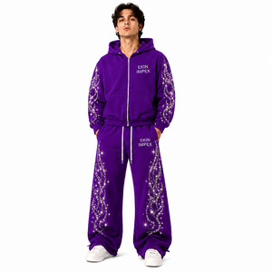 Conjunto Deportivo de Lujo con Pedrería Morada Real para Hombre, Sudadera con Cremallera y Detalles de Cristal, y Pantalones Deportivos de Pierna Ancha, Estilo Urbano - Product Image 1