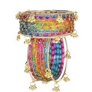 Ensembles de bracelets Chudiyan en tissu et verre personnalisés, style élégant, dernières tendances pour les fêtes et les occasions spéciales, bracelets Churian pour filles. - Product Image 1