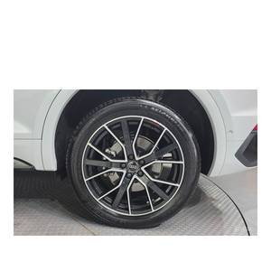 Audi Q5 40 TDI Quattro Premium Sportback Abril 2022 29,851 km Diésel Asientos de Cuero Volante a la Izquierda Cámara Trasera - Product Image 5