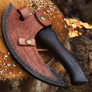 Hache à pizza moderne ambidextre forgée à la main en acier au carbone avec manche en bois et étui en cuir, compatible lave-vaisselle - Product Image 6