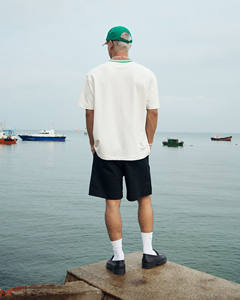 T-shirt à manches courtes pour homme 100 % coton tricoté, col en V formel, coupe ample, logo frontal, respirant, écologique, fabriqué au Vietnam - Product Image 2