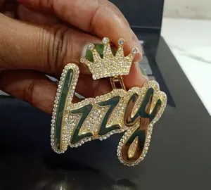 Pendentif personnalisé avec couronne, style hip-hop, serti de moissanite, collier avec nom personnalisé, breloque lettre personnalisée, bijoux pour homme et femme - Product Image 3