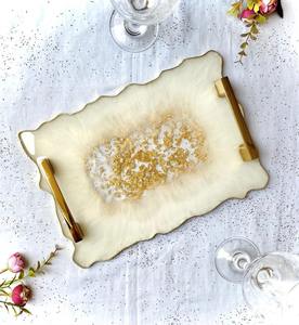 Bandeja de Servicio Decorativa de Resina de Buena Calidad, Organizador para Mesa de Centro de Sala de Estar y Plato para Servir, Disponible para la Venta - Product Image 3