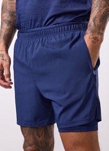 Shorts de sport athlétiques double couche pour homme, personnalisés, avec doublure intérieure de compression, cordon de serrage élastique à la taille et poche. - Product Image 3