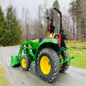 Tractor John Deere 3043D 4WD con Tracción en las Cuatro Ruedas, Automático, Larga Vida Útil, con Bomba, Engranajes, Motor, Caja de Cambios y Rodamientos - Product Image 3