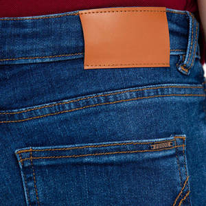 Pantalon en jean slim pour homme, dernier design, coupe ajustée et look moderne, ceinture robuste avec bouton, usage quotidien, bureau, décontracté. - Product Image 3