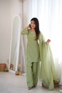 Traje Salwar Farshi Verde Pista para Mujer, Seda Crunchy con Trabajo Siroski, 3 Piezas, para Fiesta, Largo hasta la Rodilla, Corte Regular, Secado Rápido, Moderno - Product Image 2