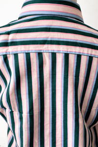 Camisa de algodón a rayas con estampado a mano |   Camisa Verde y Blanca con Botones |   Camisa Unisex Hecha a Mano por Artesanos |   Top de Moda Sostenible - Product Image 3