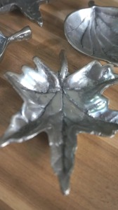 Silver Leaf Shape Metal Plate <b>Set</b> Of 4 Decorative <b>Serving</b> <b>Dish</b> Ideal For Snacks Dry Fruits Table Decor And Kitchen Styling Use - Product Image 5