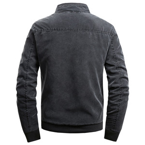 Chaqueta Cortavientos para Hombre, Color Gris Oscuro, Manga Larga, para Otoño, 100% Poliéster, Acabado Lavado - Product Image 4
