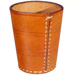 Ensemble de jeux de société Farkle Yahtzee en similicuir comprenant 6 dés marron et 1 couvercle de gobelet à dés avec intérieur en velours, 7 pièces en PU pour utilisation au bar - Product Image 1