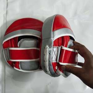 Cible de frappe de boxe sur mesure en cuir de haute qualité avec sangle de poignet réglable – Cible de frappe professionnelle - Product Image 2