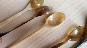 100% cuillère en corne de buffle de qualité originale couleur naturelle polie à prix économique pour l'utilisation de fête de mariage à la maison de restaurant - Product Image 2