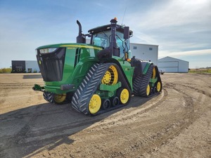 MAVERICK CORPORATE LOGISTICS LLC Tractor Agrícola de Servicio Pesado con Tracción en las 4 Ruedas, Transmisión por Engranajes, 210 HP y Componentes Premium - Product Image 2