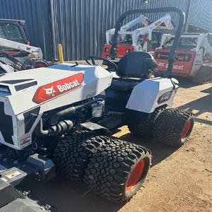 Compre Tractor Bobcat AT450 4WD con Motor Potente, Entrega Rápida, Calidad Premium, Envío Inmediato, Bomba de Caja de Cambios, Garantía de 4 Años - Product Image 4