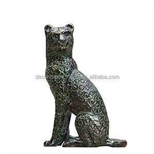 Escultura de metal de ciervo de aluminio para decoración de mesa de oficina en casa adorno de animales por Decor IMPEX - Product Image 2