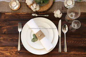 Diseños modernos de servilleteros para decoraciones de mesa contemporáneas, cenas elegantes, eventos familiares y mesas navideñas. - Product Image 2