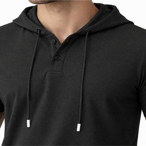 Conjunto de camiseta con capucha de manga corta y pantalones cortos de color sólido para hombre, conjunto informal de dos piezas, ropa deportiva de verano para gimnasio, conjunto con capucha para hombre - Product Image 4