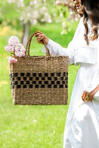 Bolso Tote de Seagrass Natural Tejido a Mano Vietchoice Hans Nguyen, Estilo de Moda, para Viajes y Uso Diario, Forma Personalizada, Promocional - Product Image 4