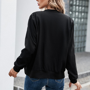 Blouson Bomber Femme Personnalisable pour le Marché Global – Broderie, Imperméable, Tissu Mémoire, Fermeture Éclair – Vêtement d'extérieur pour Marquage de Logo - Product Image 2
