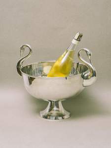 Tazón de Aluminio Hecho a Mano de Lujo para Ensaladas y Frutas, Plato Decorativo Dorado con Forma de Pato, Ecológico y en Oferta para Bodas y Fiestas - Product Image 3