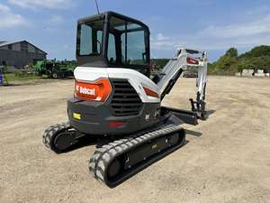 Mini-excavatrice Bobcat E40 2026 – Prix usine – Pelle hydraulique compacte – Petite machine d'excavation – Équipement de construction fiable - Product Image 2