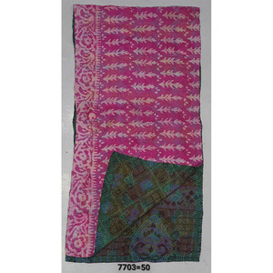 Étoles en soie pure vintage avec broderie Kantha et motifs circulaires lourds - Product Image 1