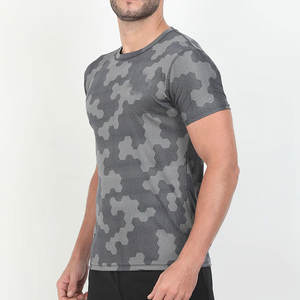 Camiseta de Sublimación Personalizada para Hombre, Tejido de Poliéster que Absorbe la Humedad, Cuello Redondo, Ropa de Verano, Venta al por Mayor en Pakistán - Product Image 2