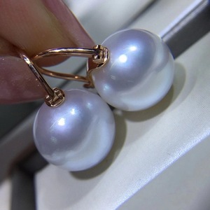 Exquisito Juego de Aretes de Perlas Akoya Japonesas de Agua Salada de 7.5-8mm, Círculo Grueso de Plata 925 con Micro Imperfecciones, Caja de Regalo Completamente Combinable - Product Image 3
