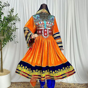 Vestido largo tradicional afgano con vibrante bordado de mosaico, falda acampanada de longitud completa y detalles con efecto espejo. - Product Image 1