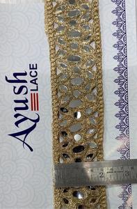 Ruban décoratif brodé ethnique indien en organza de 2,5 pouces avec dentelle ajourée miroir pour robe de mariée et sari - Product Image 2