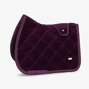 Tapis de selle équestre 2026 en velours pour dressage et saut d'obstacles, avec sangle de maintien à triple fixation pour un confort amélioré - Product Image 1