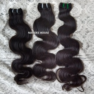 Tissage de cheveux raides bouclés indiens vierges REMY du temple noir naturel non transformé Cuticule vierge crue alignée Vague profonde indienne lâche - Product Image 5