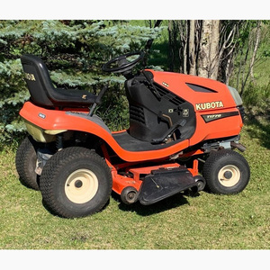 Cortadora de césped Kubota, máquina para el cuidado del césped con asiento, para un trabajo de corte de césped de alta eficiencia - Product Image 1