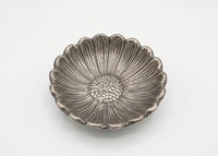 Plateau décoratif floral en argent plaqué 925, design métallique artisanal traditionnel, forme irrégulière, pièce unique, bol à fruits en métal