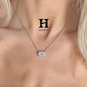 Collier pendentif en diamant de laboratoire taille ovale de luxe en or 14 carats pour femmes - Product Image 2