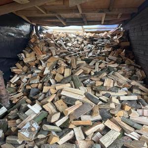 Bois de chauffage séché au four pour foyers extérieurs et cheminées de jardin, 100% naturel, bûches fendues prêtes à brûler, faible MOQ - Product Image 6