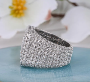 Anillo de Moissanita Helada con Corte Brillante y Engaste de Garras, Banda de Plata Esterlina con Baño de Platino, Joyería Geométrica Estilo Hip Hop - Product Image 1