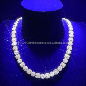 Chaîne en argent sterling 925 à maillons de coupes variées avec pierres de diamants de laboratoire, conçue pour les collections de bijoux de mode audacieux. - Product Image 1
