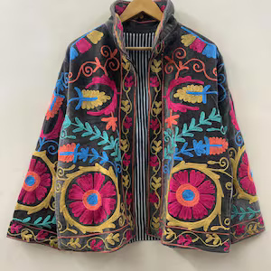 Factory Price Suzani Embroidery Velvet Short Jacket Women Button Winter <b>Coat</b> Bohemian Bomber Jacket Trendy Wholesale <b>Top</b> Product - Product Image 2