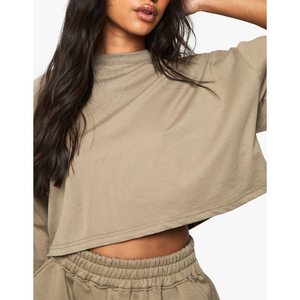 Women's Crop Top and Jogger Set Two <b>Piece</b> Casual Sportswear Outfit with Stretch Fabric and Relaxed Styling for Active Lifestyle - Product Image 6
