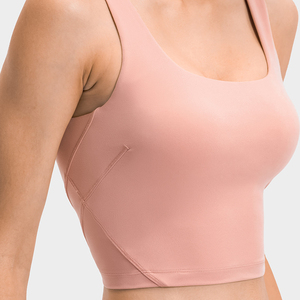 Débardeur de sport personnalisable pour femme, doux pour la peau, avec coussinets de soutien-gorge intégrés, détail de découpe en U au dos et logo avant, idéal pour le fitness et le yoga - Product Image 6