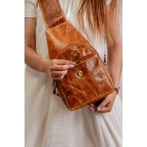 Bolsa de pecho de cuero unisex, bolso cruzado táctico de cuero para el pecho, de negocios y ocio, venta al por mayor de fábrica - Product Image 6