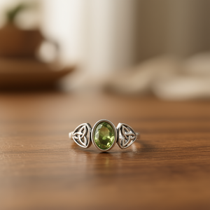 2.7 Grams Fine <b>Peridot</b> <b>Ring</b> - Product Image 3